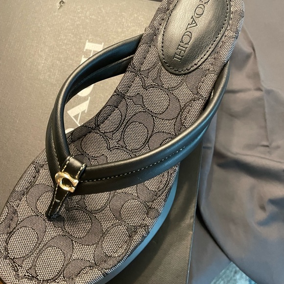 Coach platform black sandals - Picture 2 of 4